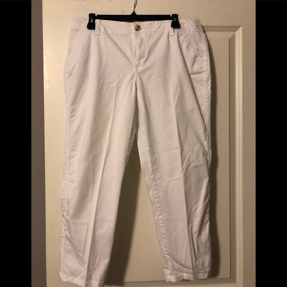 Crown & Ivy Capri